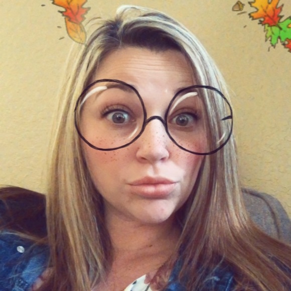 Meet your Posher, Kelly - Picture 1 of 1